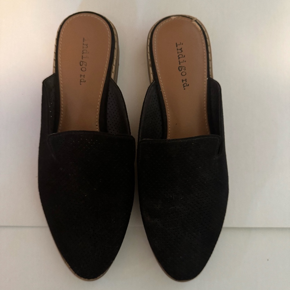 Indigo Rd. Woman’s Slip-On Shoes Flats Size 6